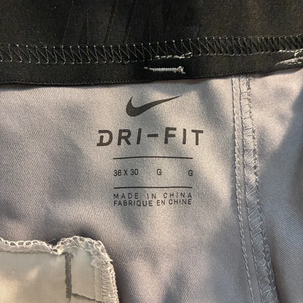 Nike Flex Golf Pants Mens 36x30 Chino Dri-Fit Performance Training Preppy - Picture 2 of 8